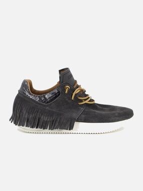 Esseutesse Asphalt Suede Fringe Sneaker
